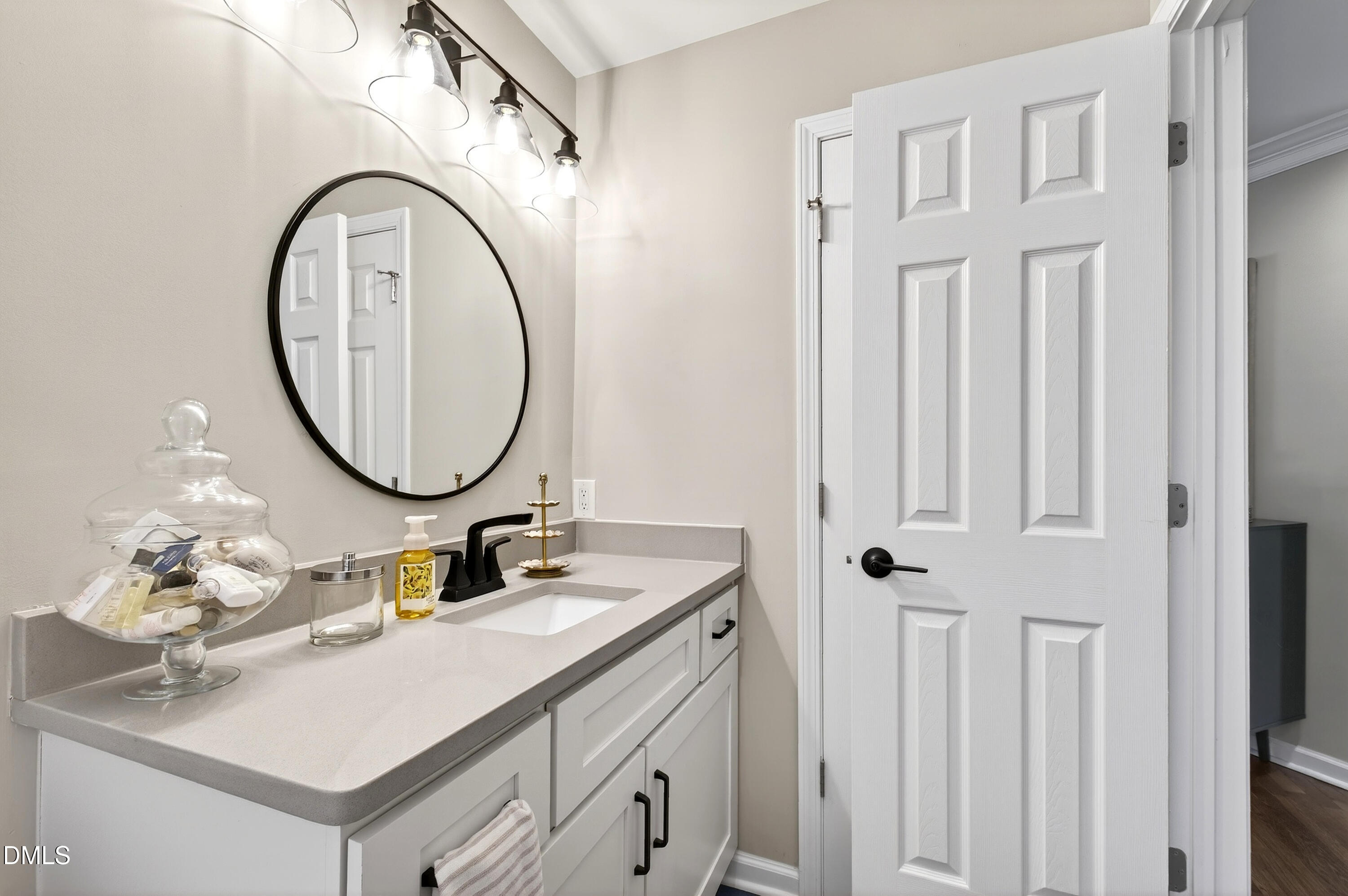 605 Chatham Lane Raleigh, NC 27610 - Photo 29 of 40 Chatham (8)