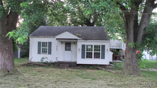 $54,900 | 705 South Arch Street, Jerseyville, IL 62052