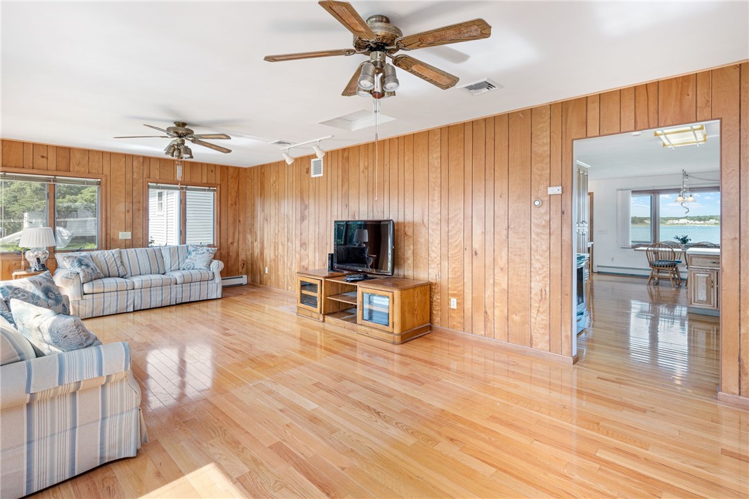 2 Edith Road Narragansett, RI 02882 - Photo 12 of 40