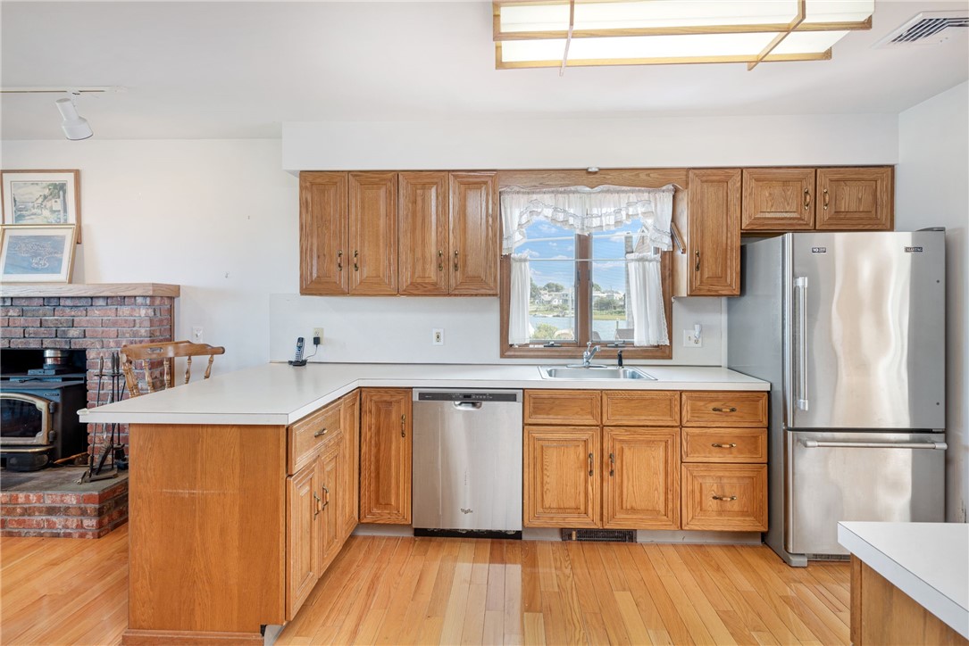 2 Edith Road Narragansett, RI 02882 - Photo 19 of 40