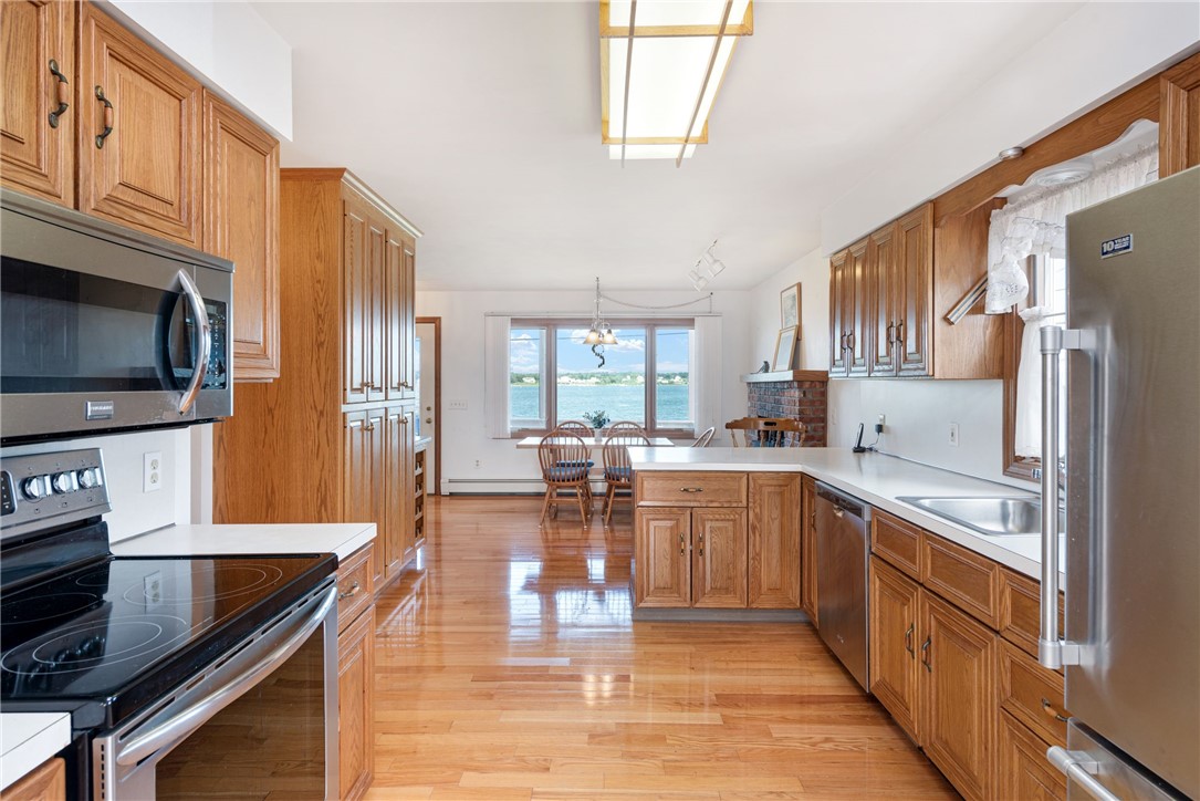 2 Edith Road Narragansett, RI 02882 - Photo 22 of 40