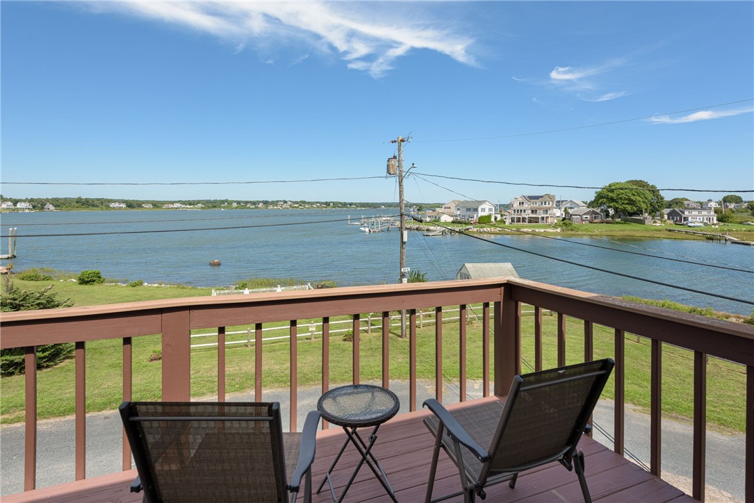 2 Edith Road Narragansett, RI 02882 - Photo 3 of 40