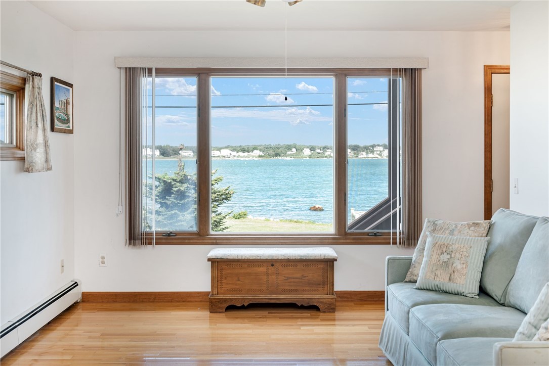 2 Edith Road Narragansett, RI 02882 - Photo 4 of 40