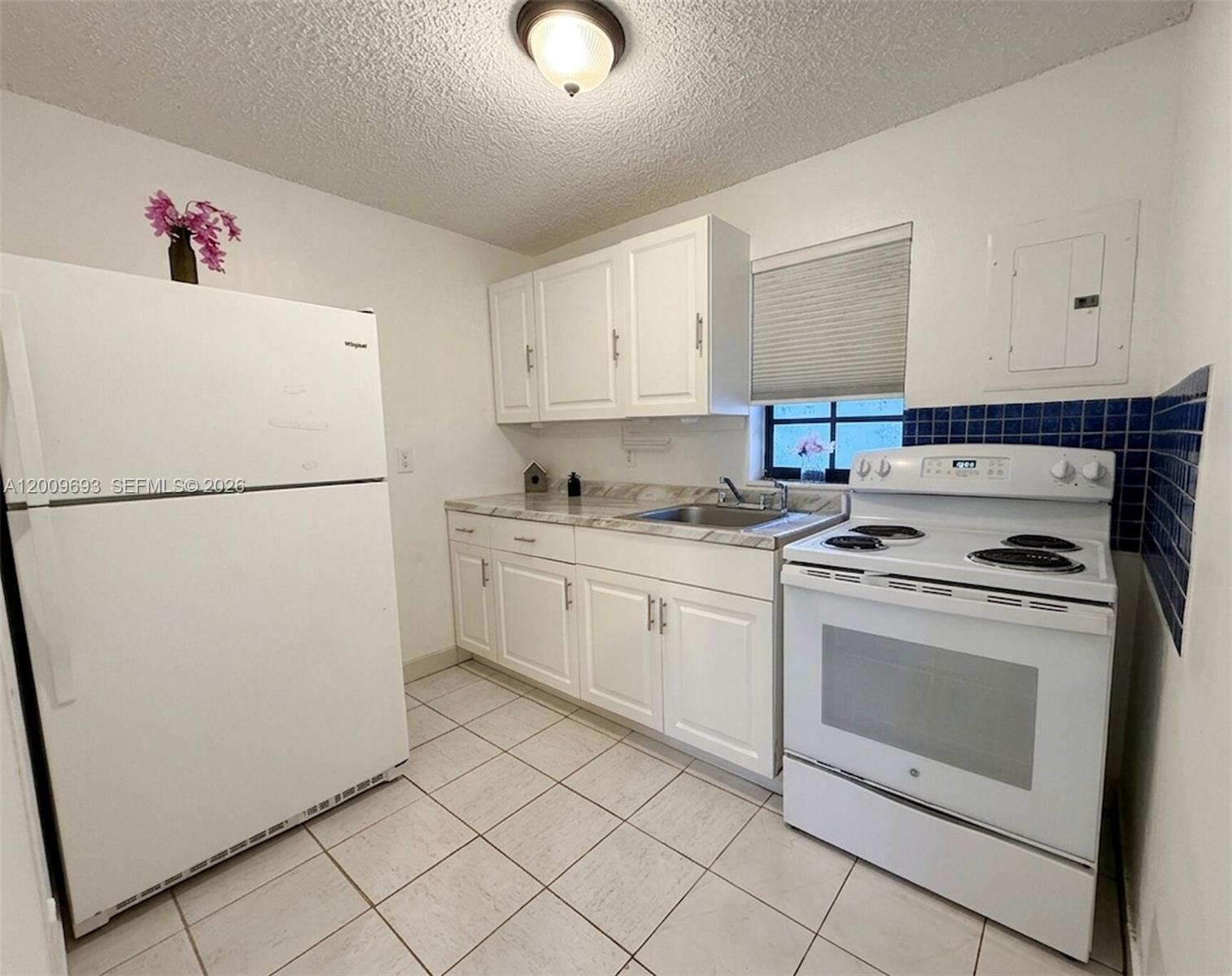 718 Southwest 11th Avenue, Unit 7 Miami, FL 33130 - Photo 2 of 7