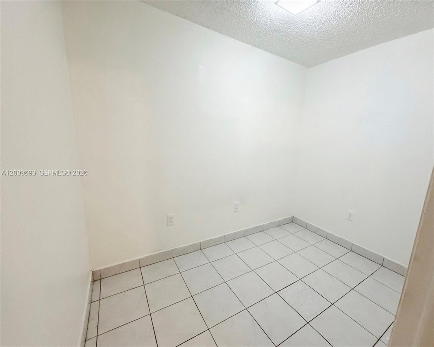 718 Southwest 11th Avenue, Unit 7 Miami, FL 33130 - Photo 6 of 7