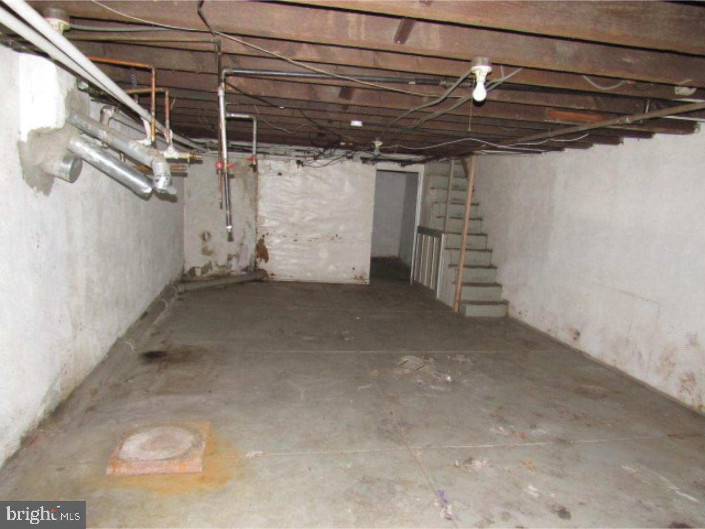6147 Reedland Street Philadelphia, PA 19142 - Photo 5 of 13 Gallery Image 5