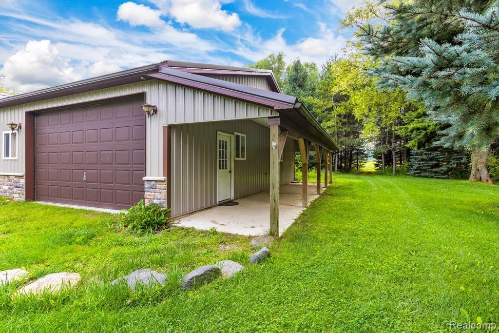 4731 North Lakeshore Road Deckerville, MI 48427 - Photo 29 of 54 Gallery Image 29