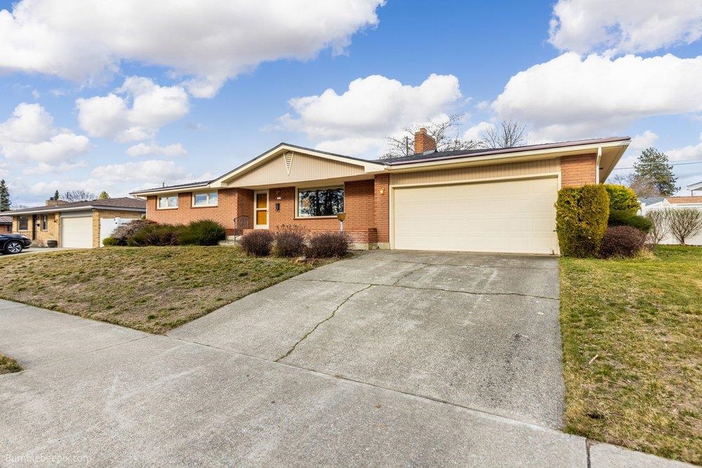 5914 North Fleming Street Spokane, WA 99205 - Photo 3 of 47