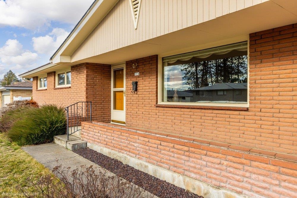 5914 North Fleming Street Spokane, WA 99205 - Photo 4 of 47