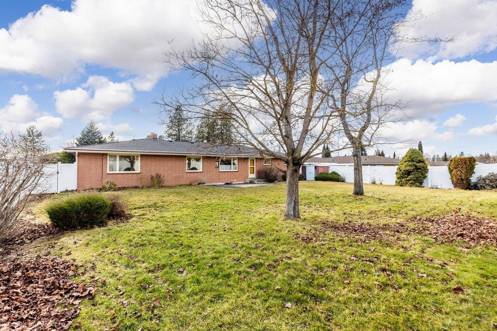 5914 North Fleming Street Spokane, WA 99205 - Photo 10 of 47