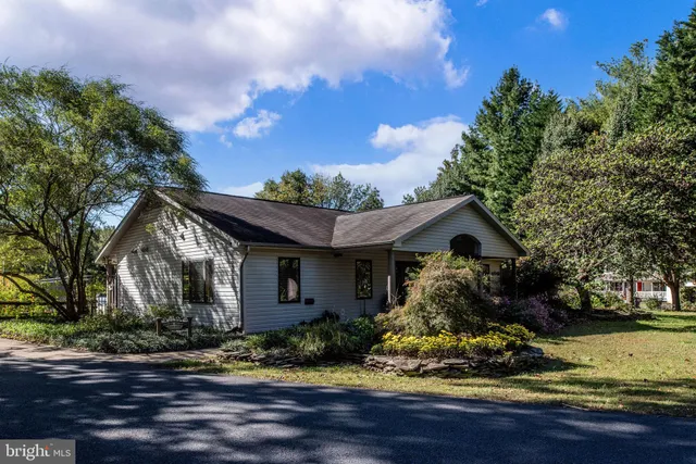 $330,000 | 8518 Tompkins Drive, King George, VA 22485