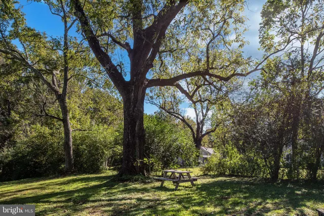 $330,000 | 8518 Tompkins Drive, King George, VA 22485