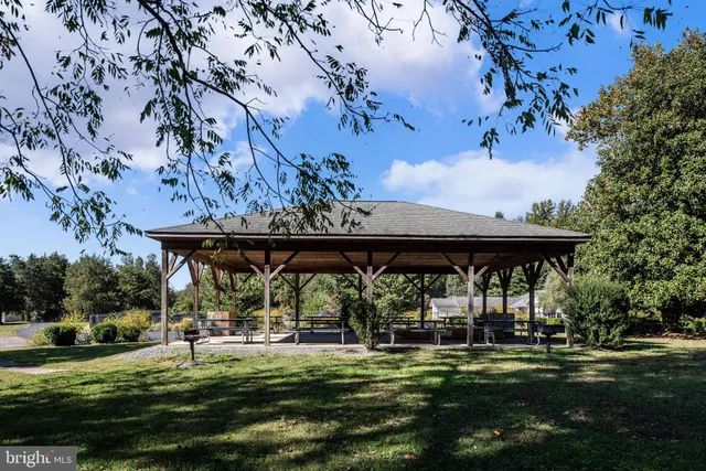 $330,000 | 8518 Tompkins Drive, King George, VA 22485