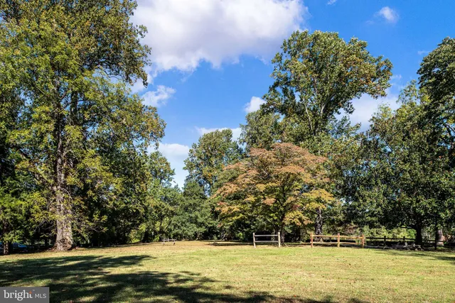 $330,000 | 8518 Tompkins Drive, King George, VA 22485