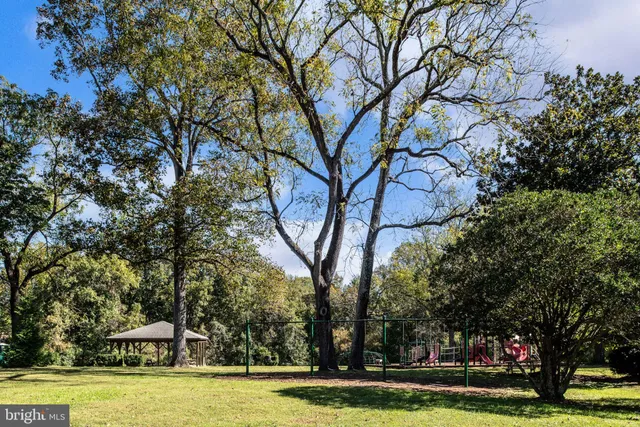 $330,000 | 8518 Tompkins Drive, King George, VA 22485