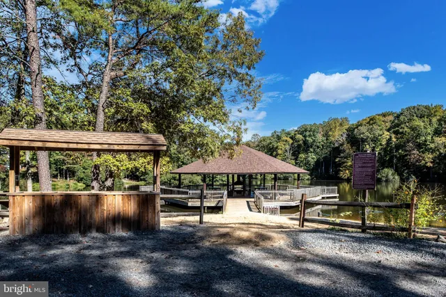 $330,000 | 8518 Tompkins Drive, King George, VA 22485