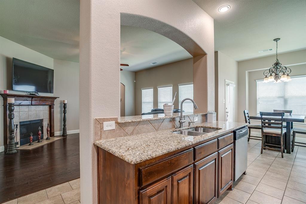 110 Sheri Way Red Oak, TX 75154 - Photo 12 of 36