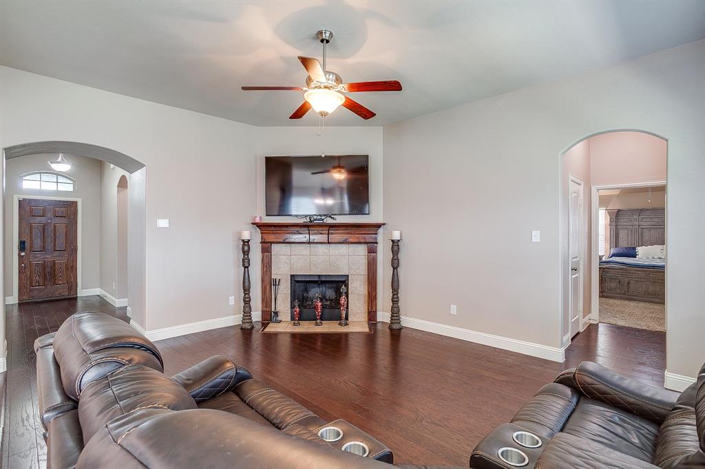 110 Sheri Way Red Oak, TX 75154 - Photo 15 of 36