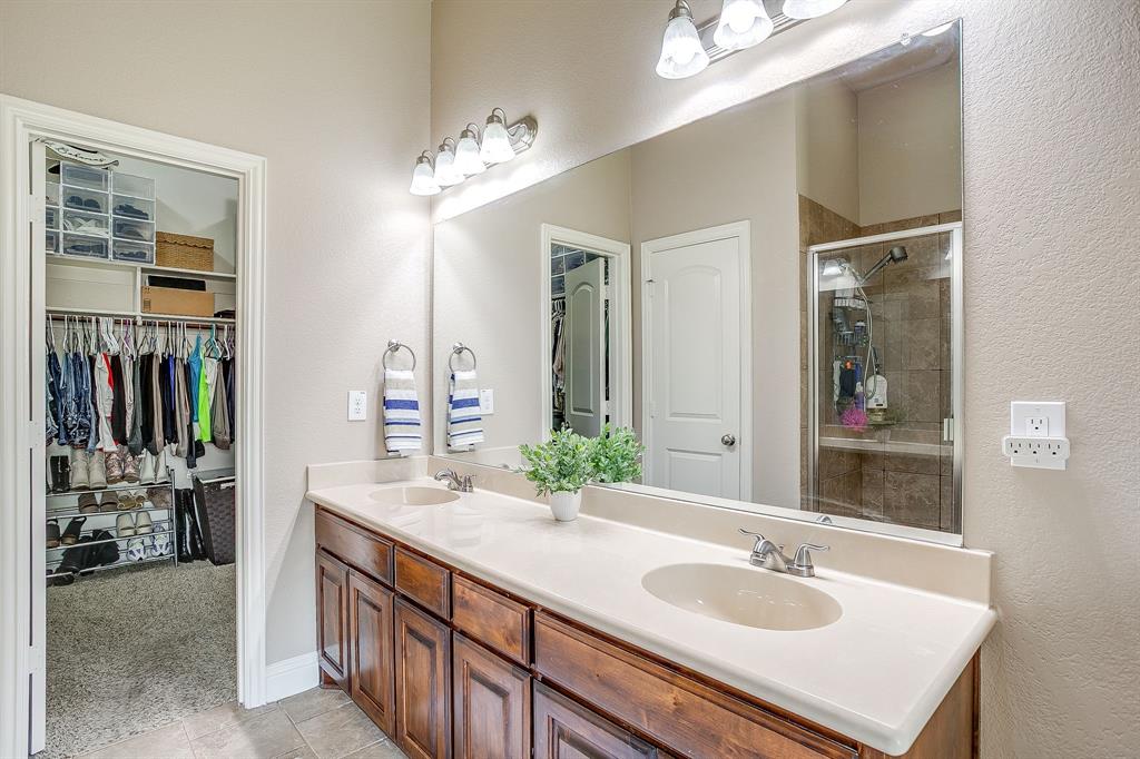 110 Sheri Way Red Oak, TX 75154 - Photo 20 of 36