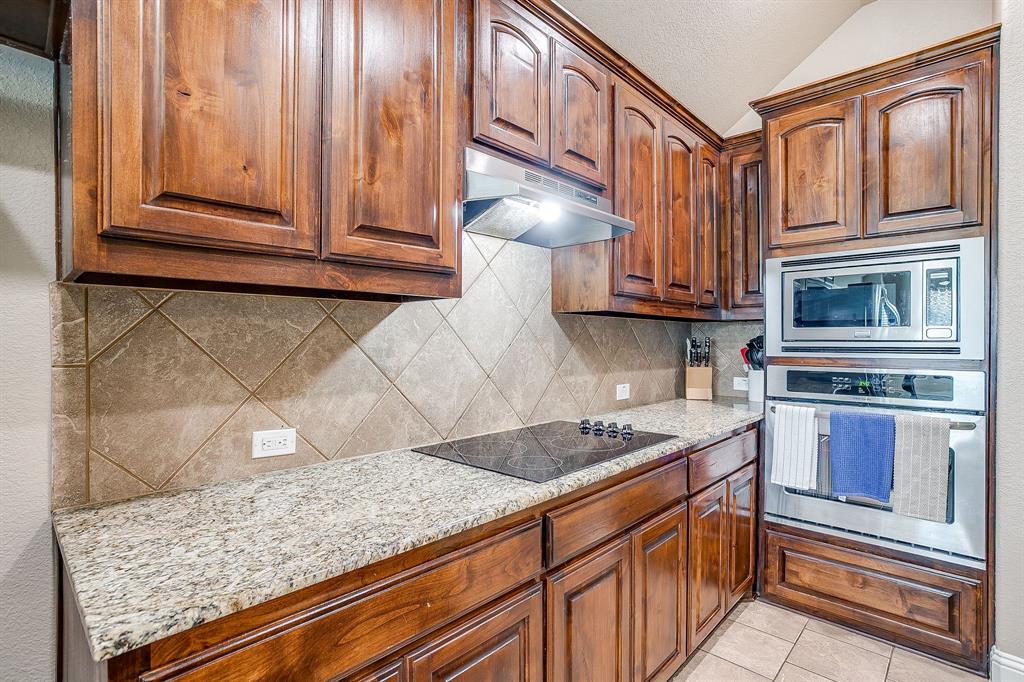 110 Sheri Way Red Oak, TX 75154 - Photo 10 of 36