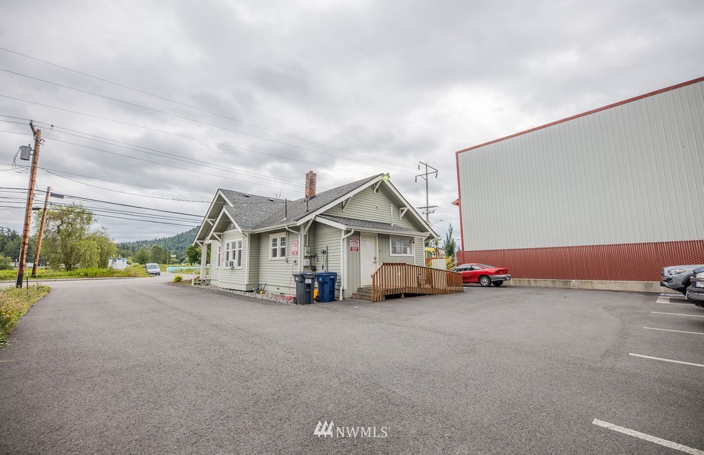 2313 Old Highway 99 South Road Mount Vernon, WA 98273 - Photo 7 of 37 Gallery Image 7