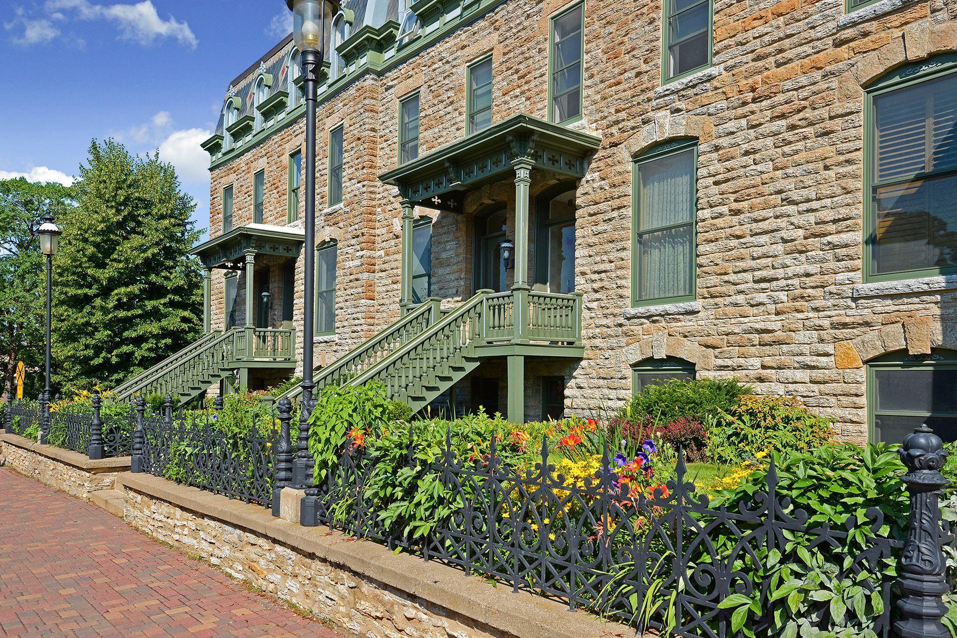 8 Grove Street, Unit 8B Minneapolis, MN 55401 - Photo 49 of 49