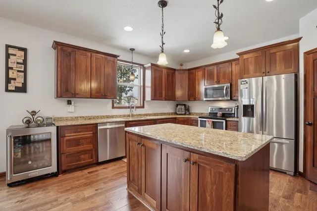 $499,900 | 1396 Oakwood Lane, Hanover, MN 55341