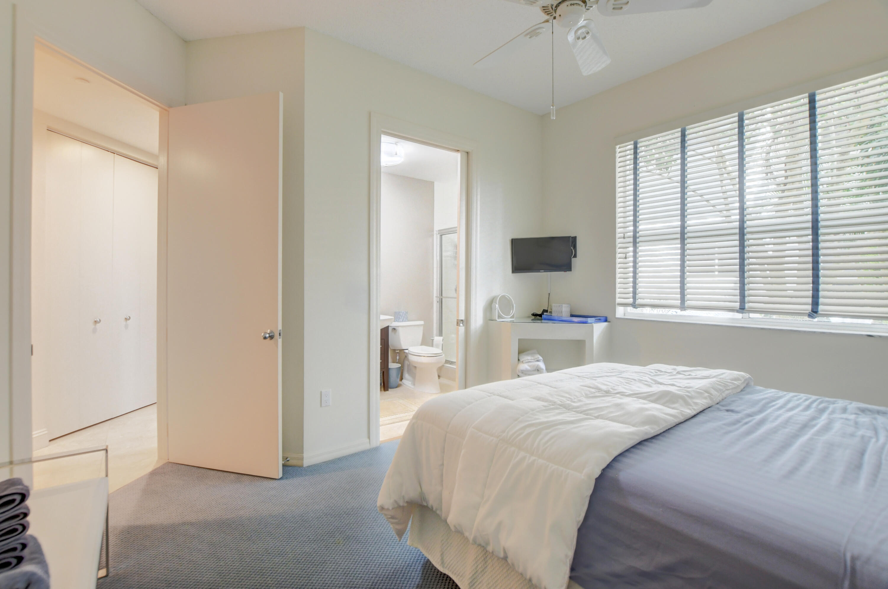 2471 Northwest 59th Street, Unit 804 Boca Raton, FL 33496 - Photo 29 of 68 guest bedroom (2)