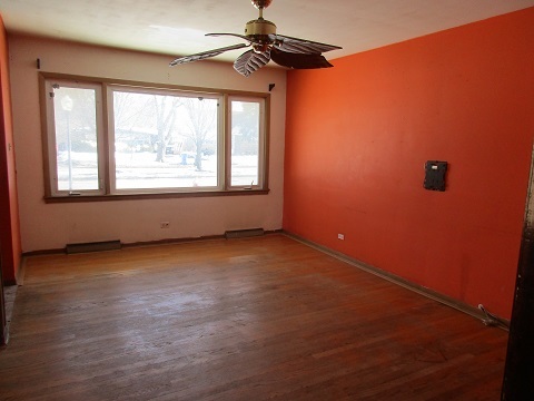 332 North Wolf Road Hillside, IL 60162 - Photo 4 of 16 an empty room with a window
