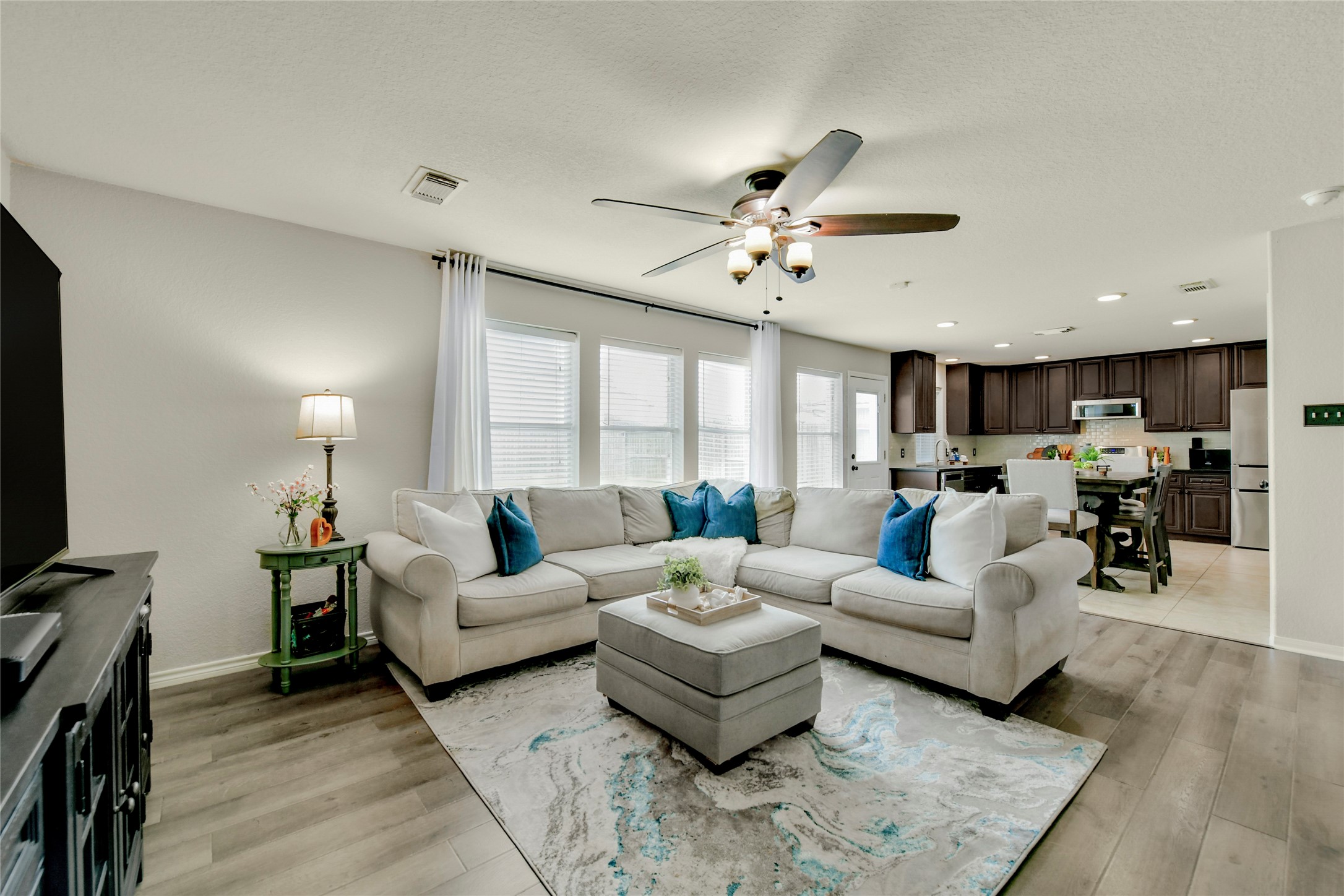 9310 Windy Spring Lane Houston, TX 77089 - Photo 8 of 27