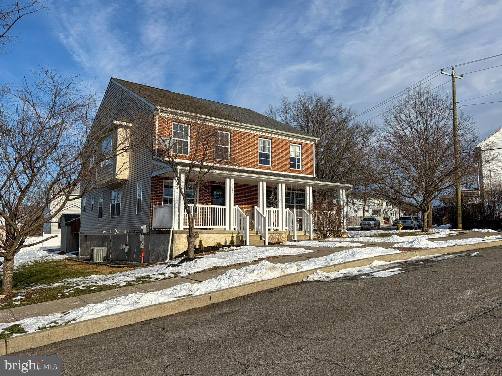 537 May Street Pottstown, PA 19464 - Photo 4 of 47