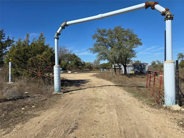 $695,000 | 840 County Road 226, Florence, TX 76527