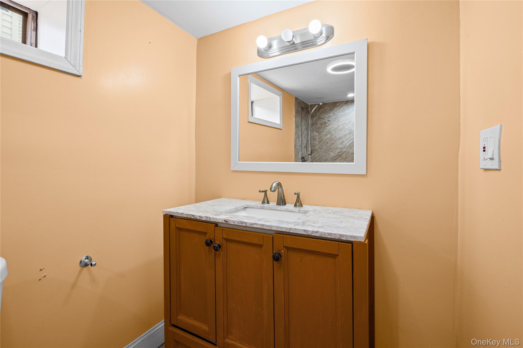 85 Todd Road Valley Stream, NY 11580 - Photo 27 of 29