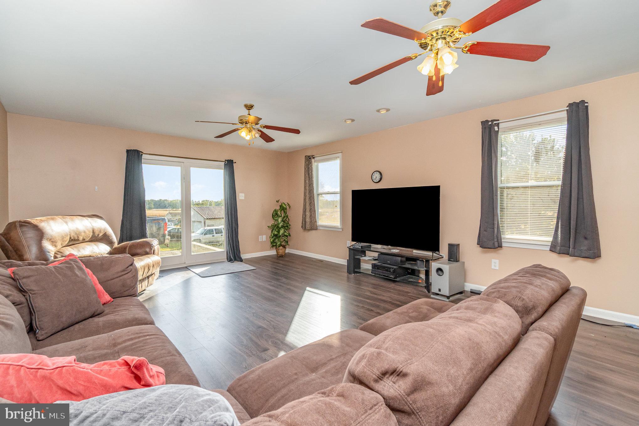 14287 Ridge Road Waynesboro, PA 17268 - Photo 3 of 47 Gallery Image 3