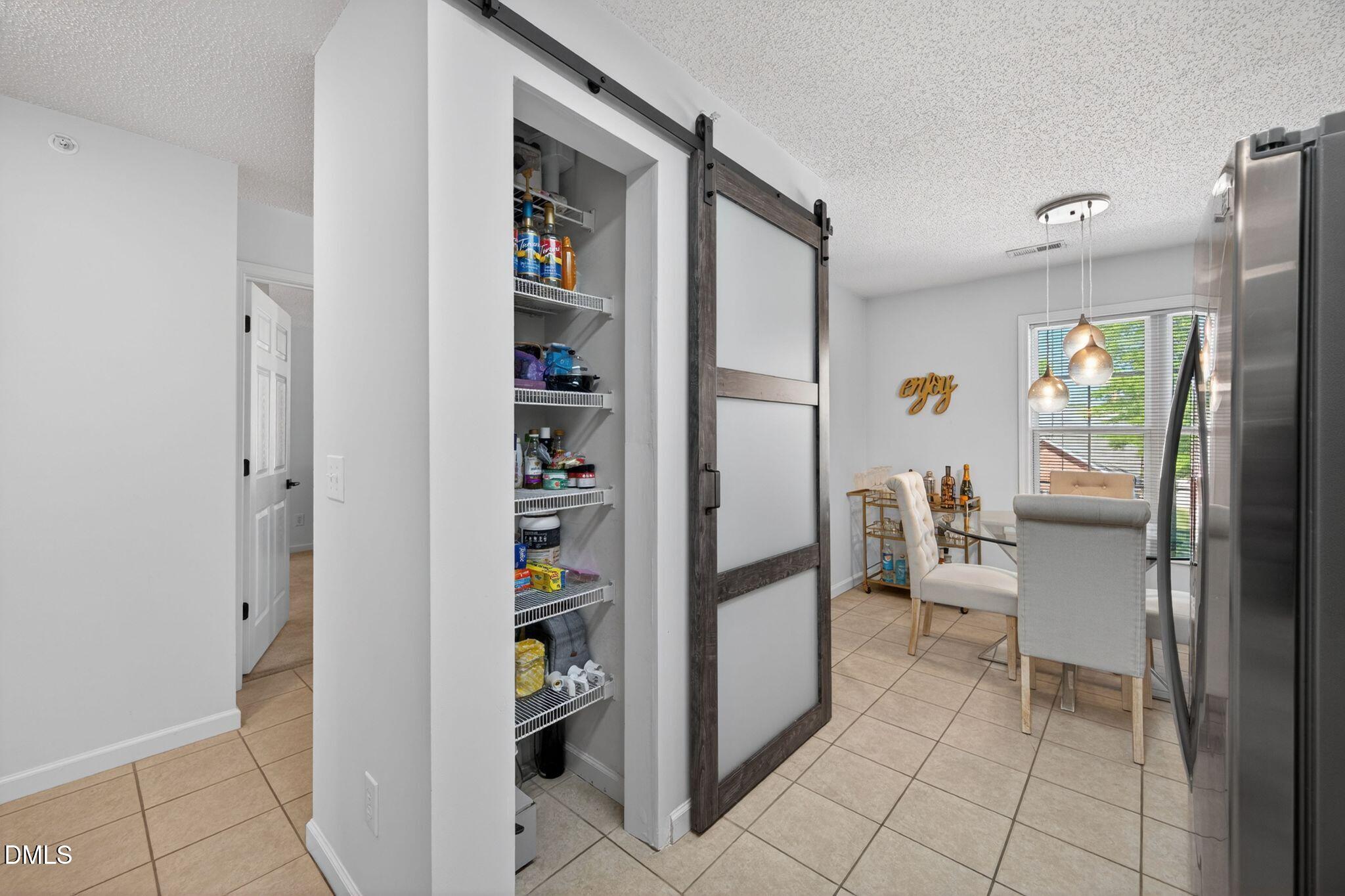 2400 Huntscroft Lane, Unit 202 Raleigh, NC 27617 - Photo 14 of 49 028-kitchen