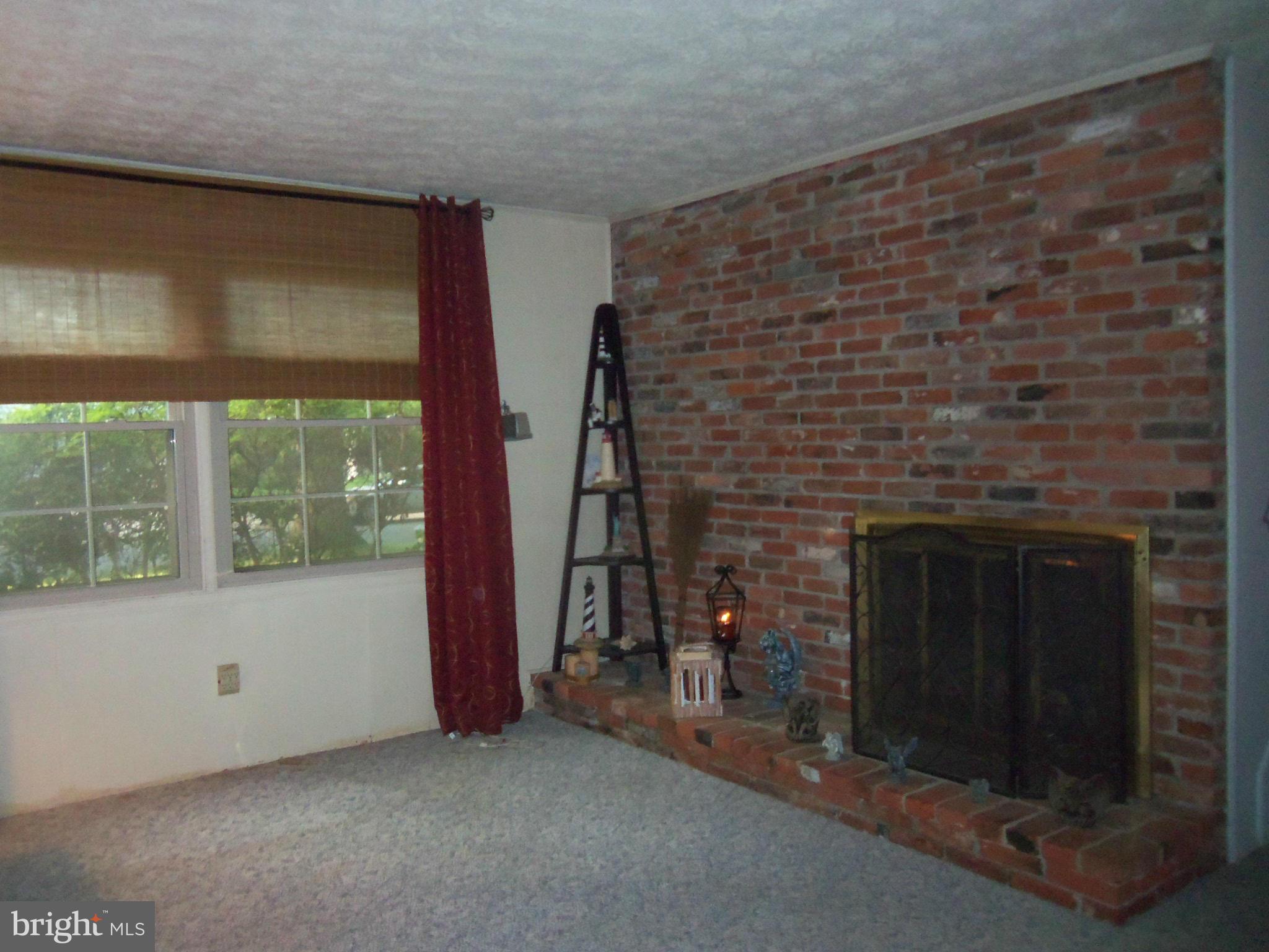 2229 Countryside Drive Silver Spring, MD 20905 - Photo 5 of 21 Interior (General)