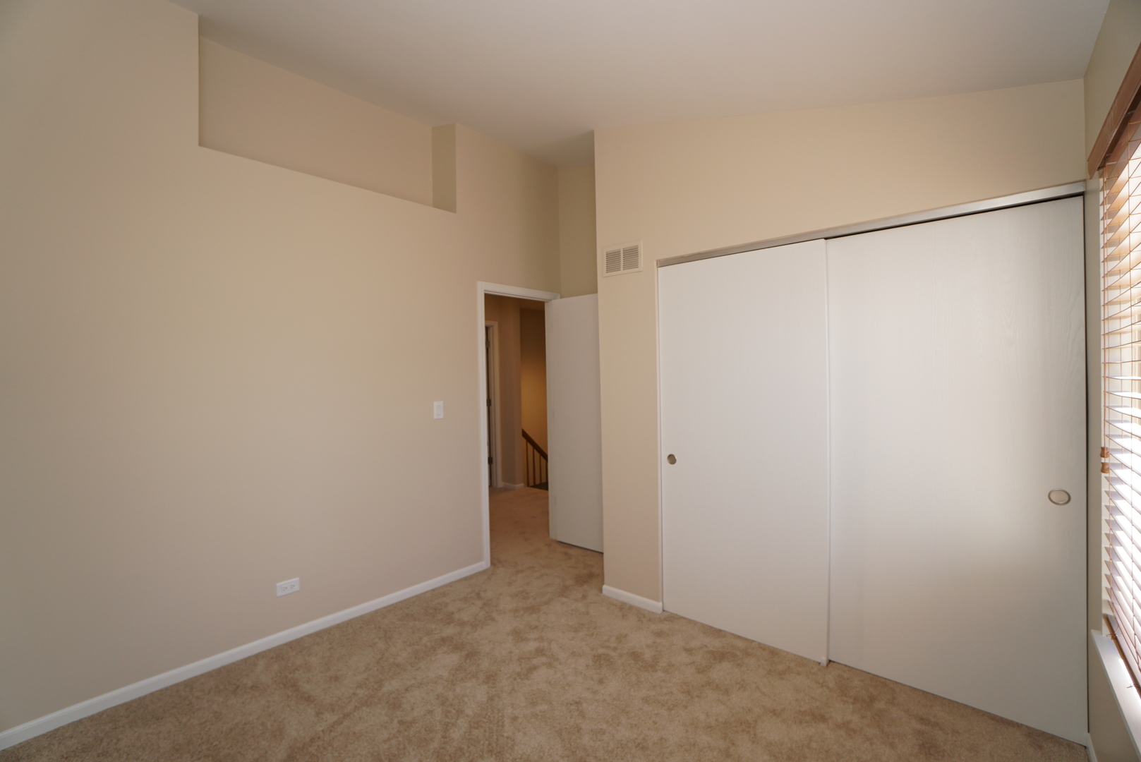 86 Bradford Lane Mundelein, IL 60060 - Photo 16 of 21