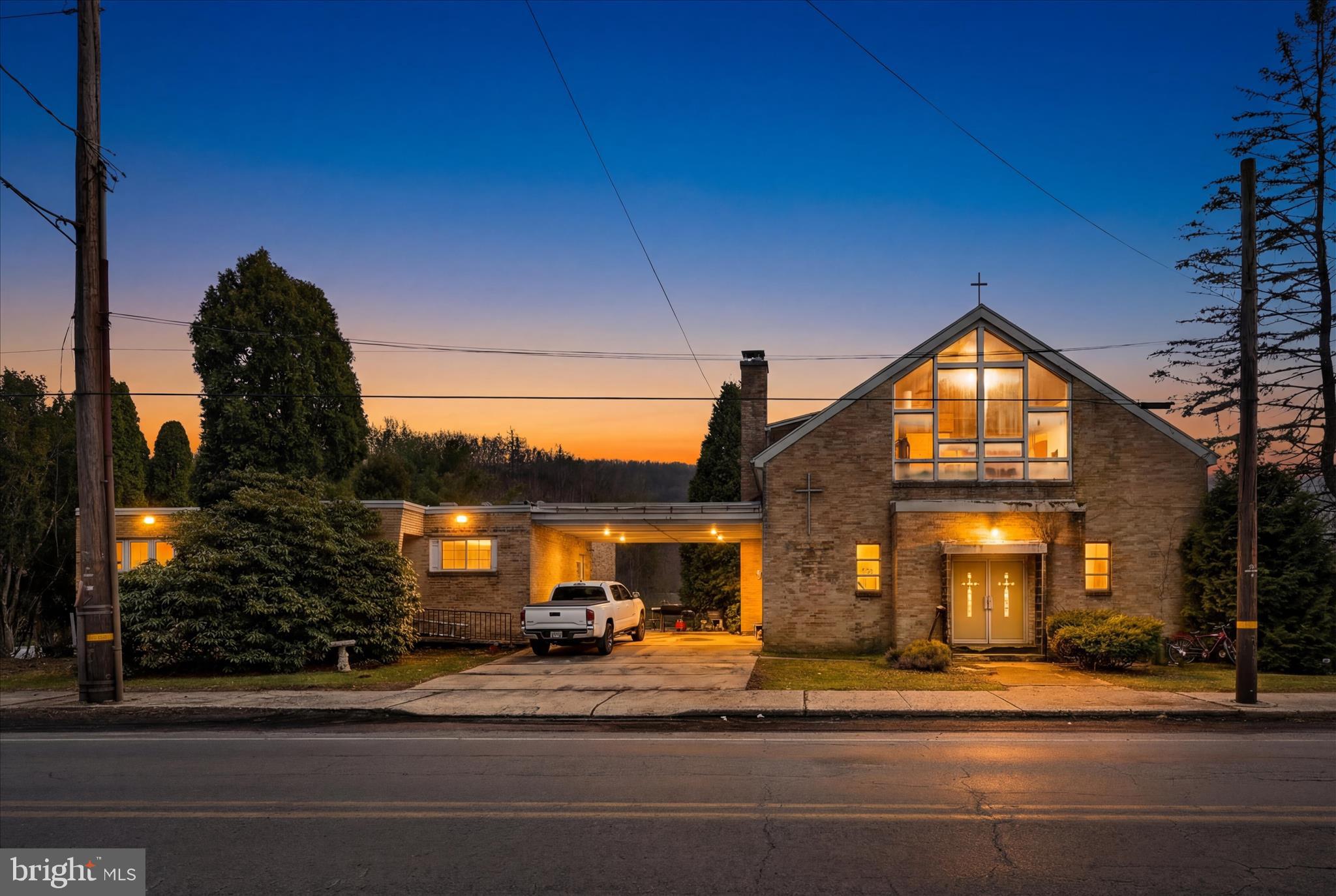 1314 Main Street Gilberton, PA 17934 - Photo 1 of 44 Twilight