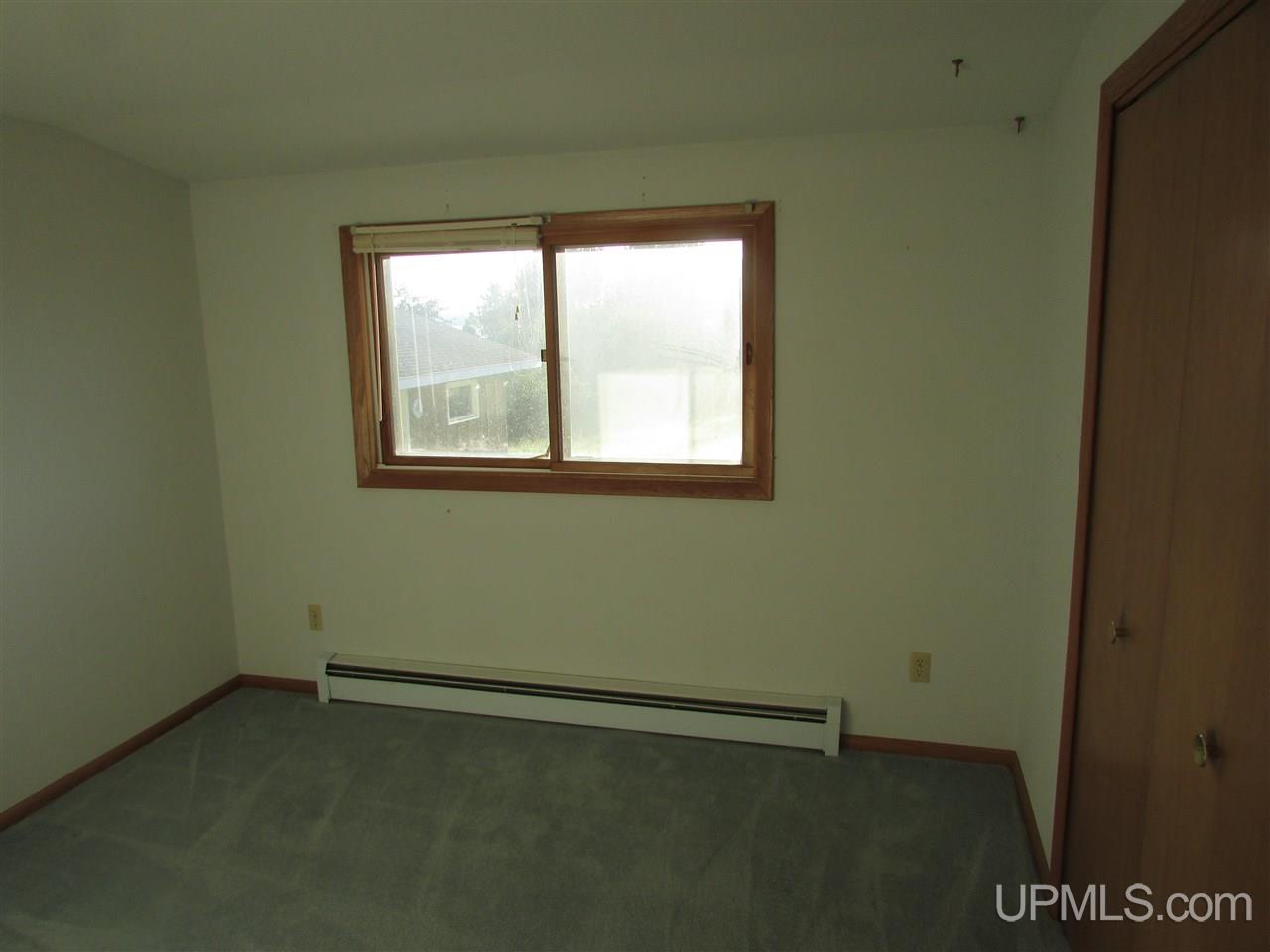 45 Jentoft Road L'Anse, MI 49946 - Photo 8 of 29