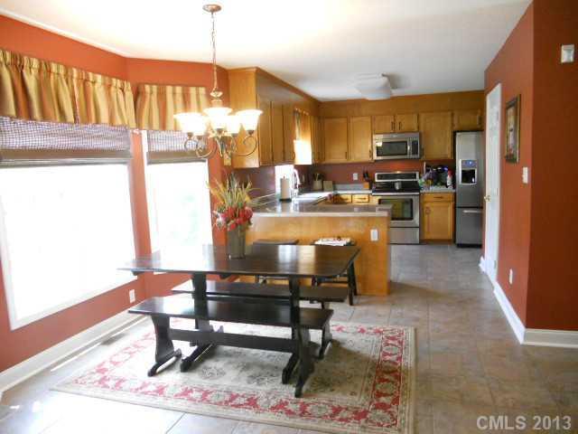498 Maple Ridge Circle Salisbury, NC 28147 - Photo 5 of 16