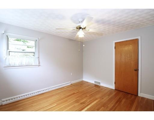 11 Magnolia Road Methuen, MA 01844 - Photo 13 of 28 Gallery Image 13