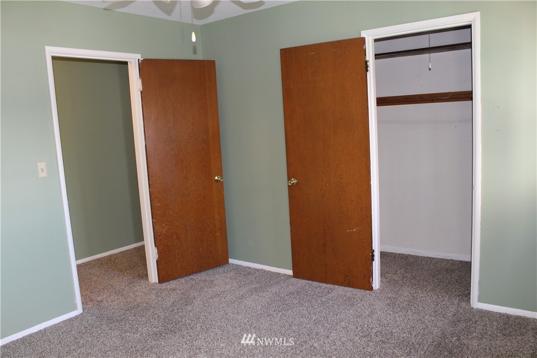 216 Garden Avenue North Renton, WA 98057 - Photo 22 of 38 a view of an empty room