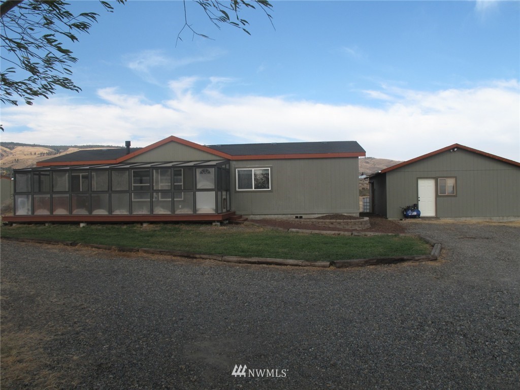 5900 Robbins Road Ellensburg, WA 98926 - Photo 1 of 24 Gallery Image 1