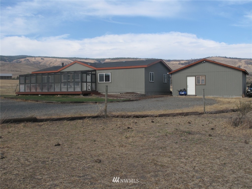 5900 Robbins Road Ellensburg, WA 98926 - Photo 2 of 24 Gallery Image 2