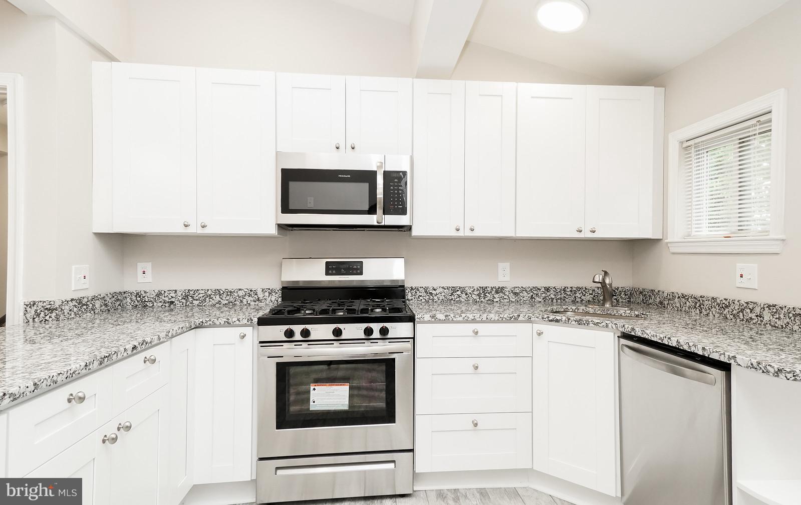 2409 East Cold Spring Lane Baltimore, MD 21214 - Photo 10 of 19 Kitchen