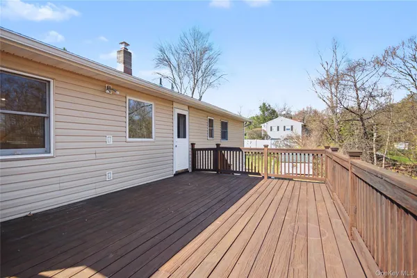 $579,000 | 11 Richard Road, Mahopac, NY 10541