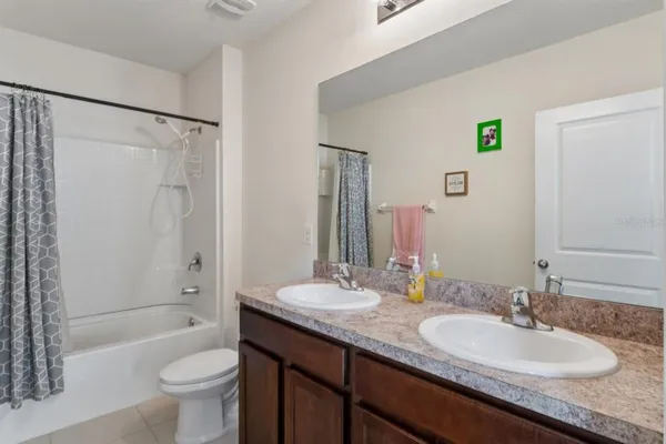 $397,000 | 3517 Winterberry Lane, Valrico, FL 33594