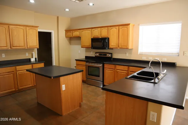 $3,200 | 9465 East Lompoc Avenue, Mesa, AZ 85209