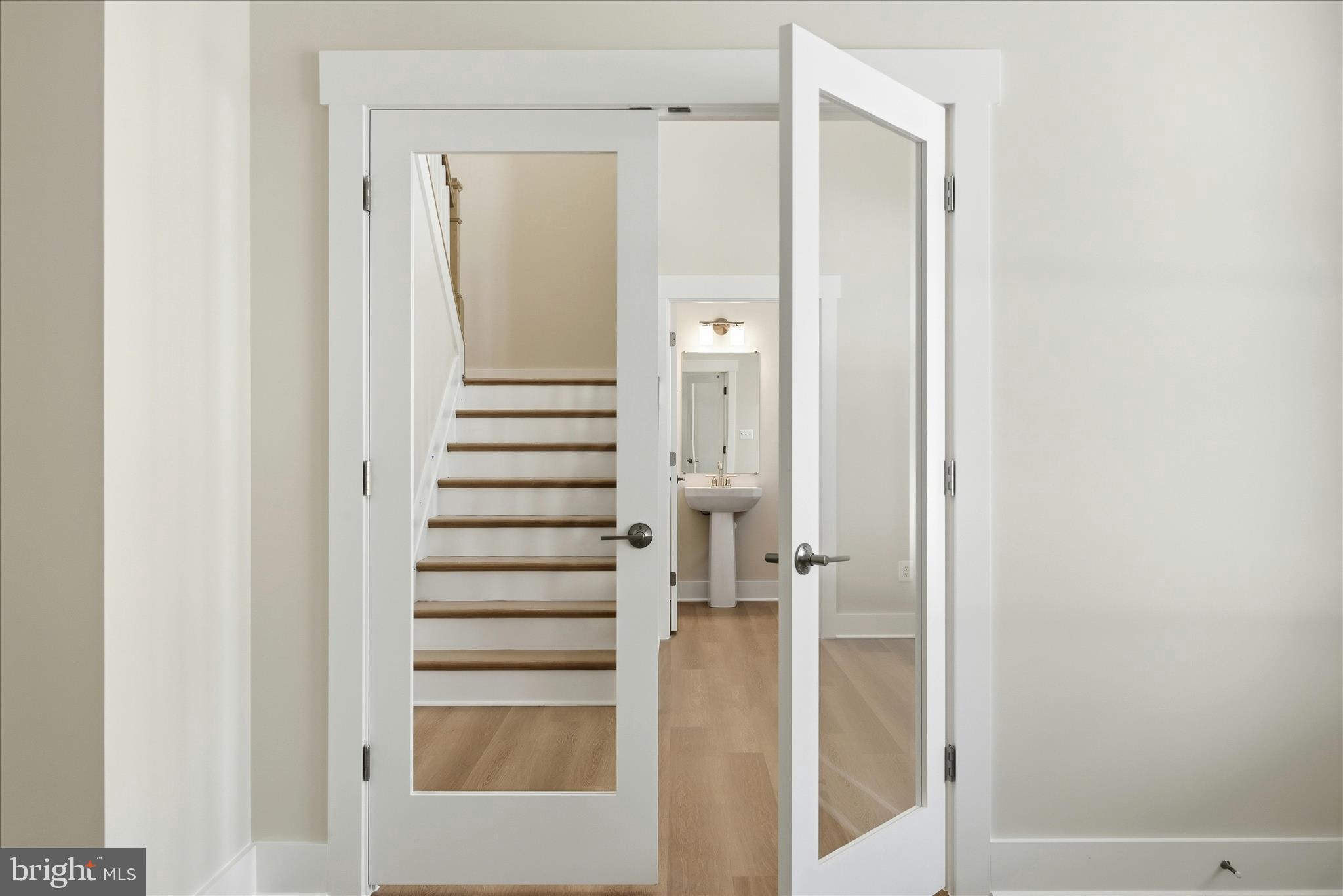 80 D Gough Road Winchester, VA 22602 - Photo 7 of 50 Office access