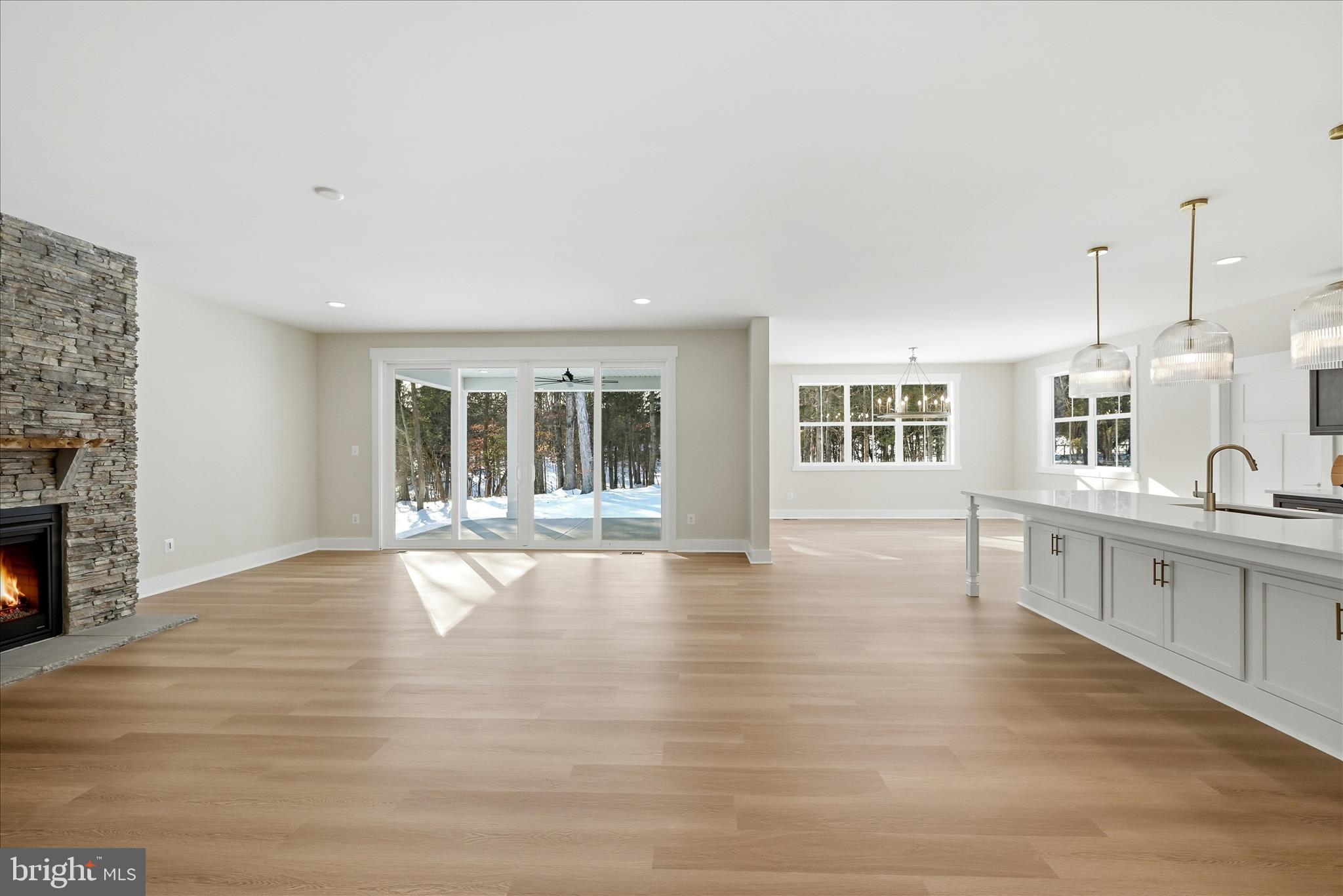 80 D Gough Road Winchester, VA 22602 - Photo 8 of 50 Living Room